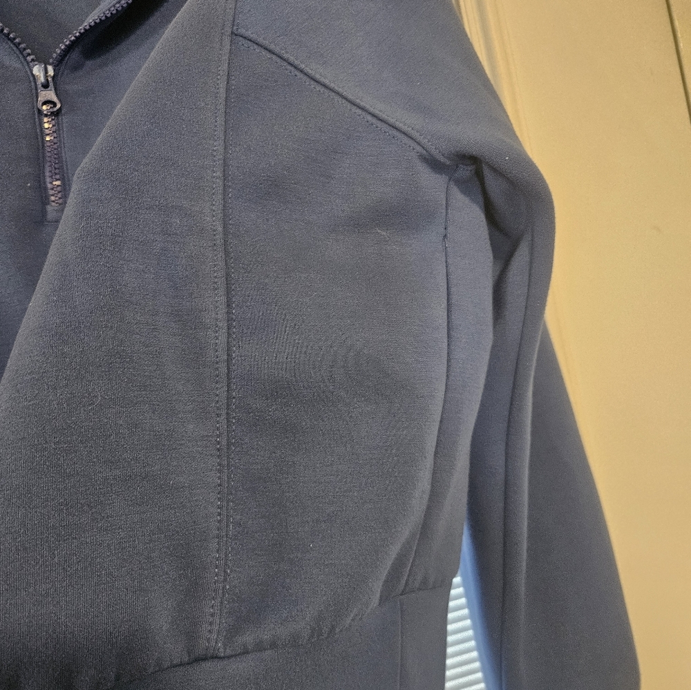 Large, 2 PC athletic set, blue, wide zip collared shirt, wide leg matching pants - Picture 5 of 11